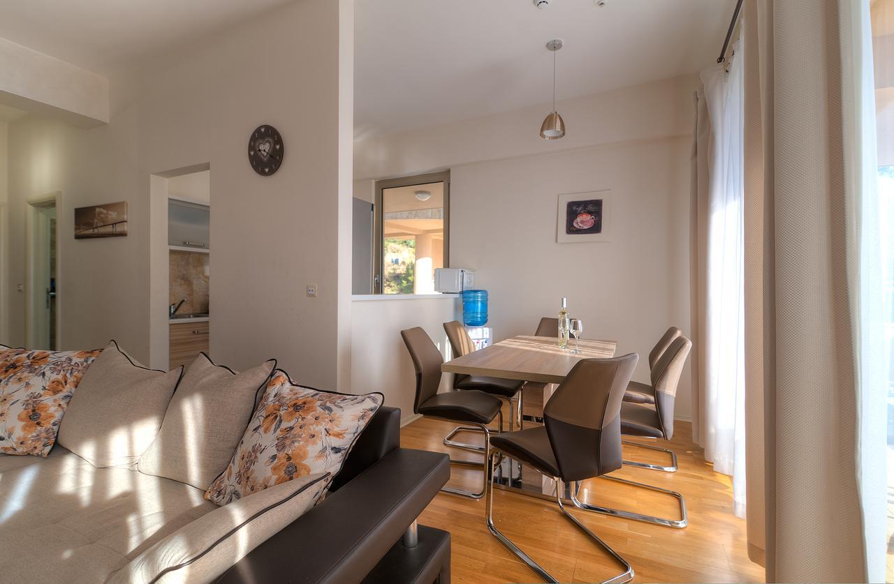 בודווה Apartments Harmonia Colours מראה חיצוני תמונה
